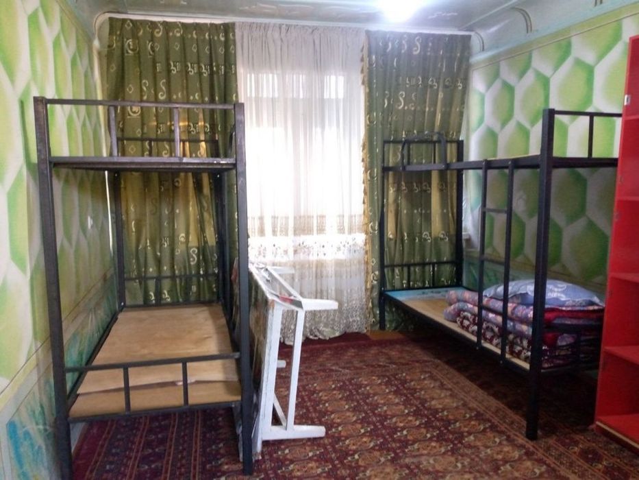 Arenda Yakkasaroy rakat hovli ijaraga 

3/1/1

Площадь: 300 м² 66

Цен
