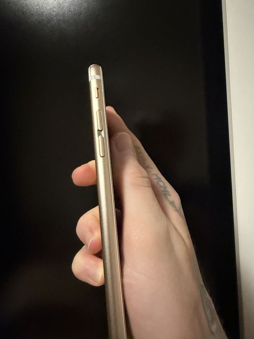 Iphone 6s gold 64 gb