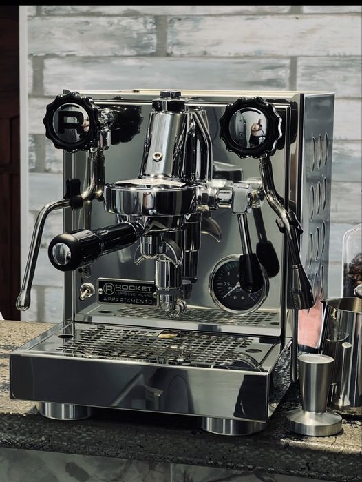Rocket Appartamento Еспресо Машина