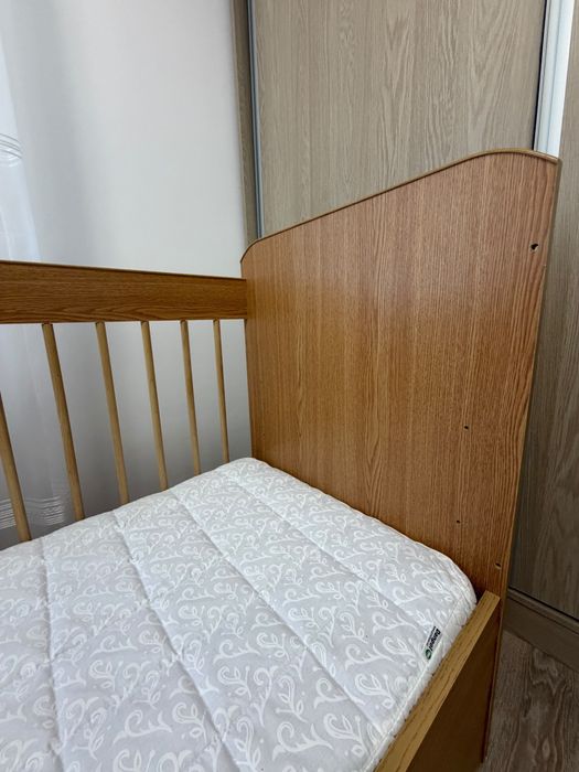 Vînd patut pentru bebe