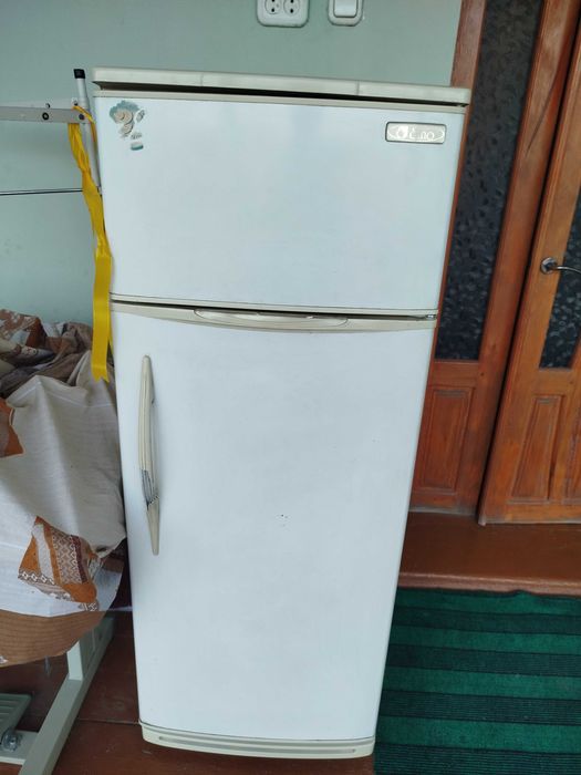 Холодьилник сино