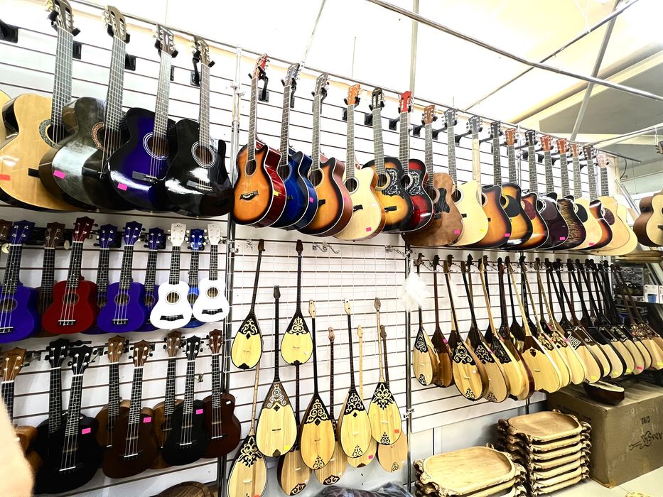 Гитара Акция + медиатор подарок акустическая гитара