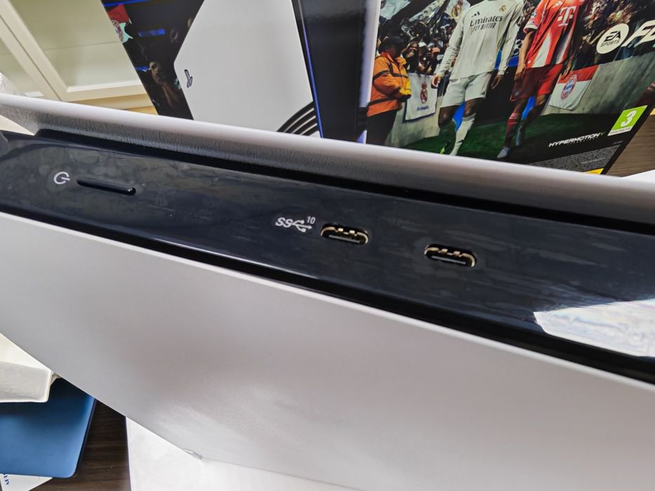 КАТО НОВ 2TB Playstation 5 Pro  Гаранция Ozone до 2027 г. White