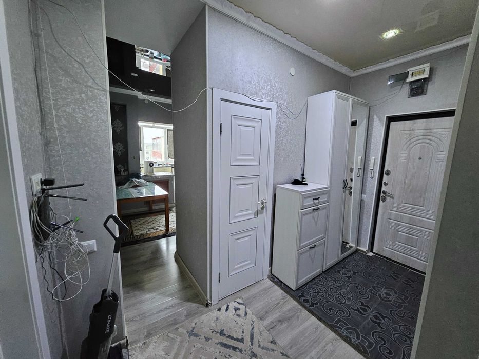 В мобиле 3 х комнатная