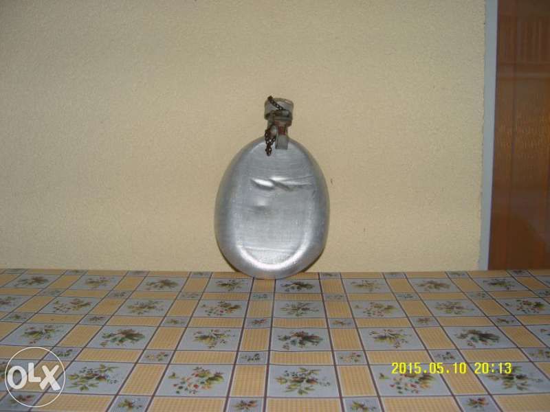 Продавам войнишка манерка