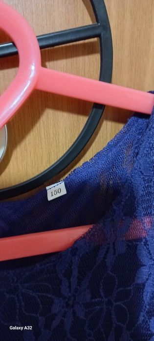 Новое нарядное платье 40 размер.