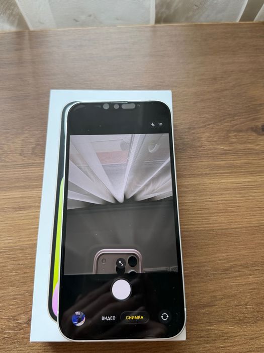 Iphone  14 plus + 6 кейса