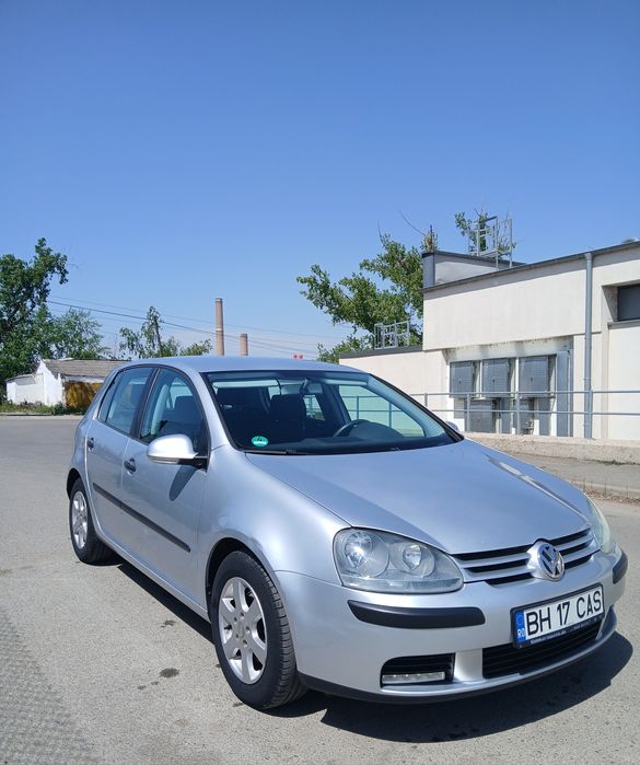 VW Golf 5  1,4 MPI benzina Climatronic .