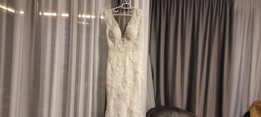 Vând rochie de mireasa Milla Nova mărime 40 noua