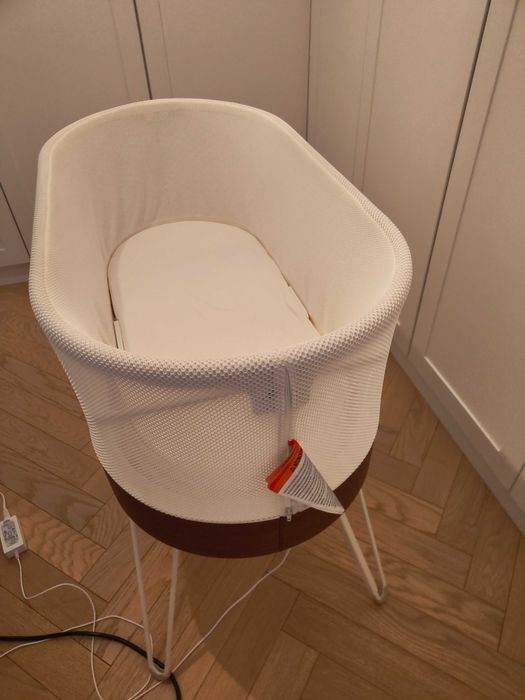 Pătuț inteligent Snoo cu accesorii incluse