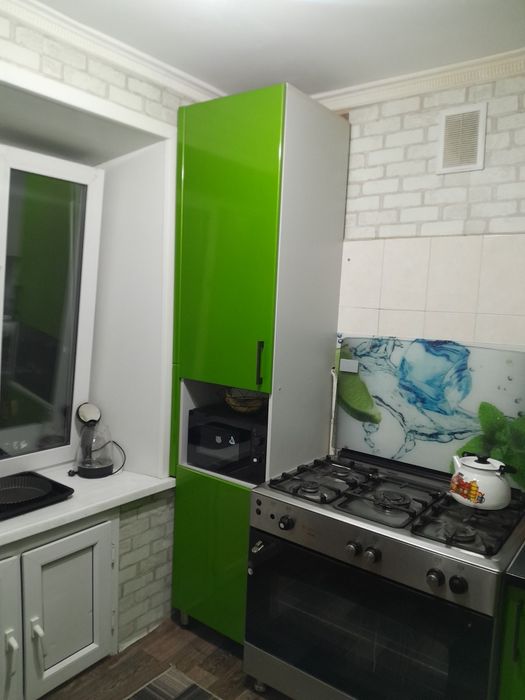 Срочно продам кухню