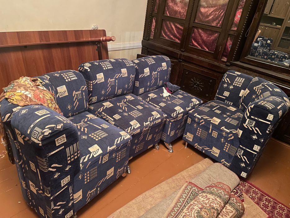 Б/У мебель! Шкаф стенка , кровать , диван и два кресло и т.д