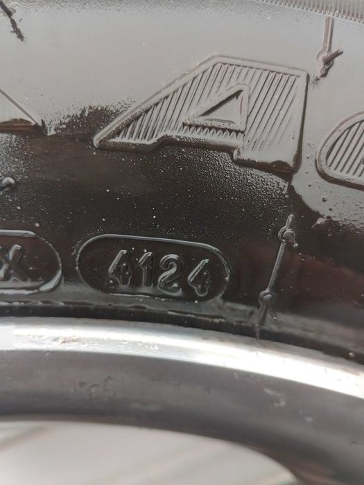 Алуминиеви джанти  със зимни гуми WV 5х112.16 цола.