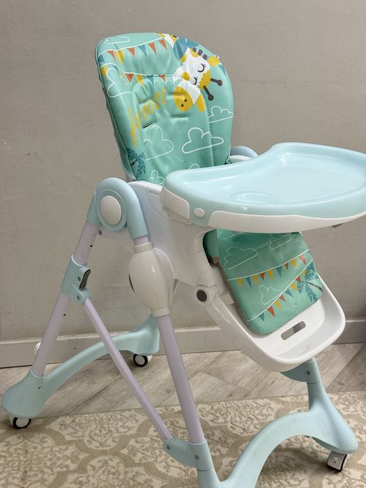 Продам детский столик