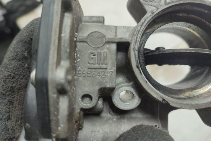 Clapeta acceleratie 55564247 1.3 cdti A13DTE Opel Astra J  [din 2009 pana  2012] seria