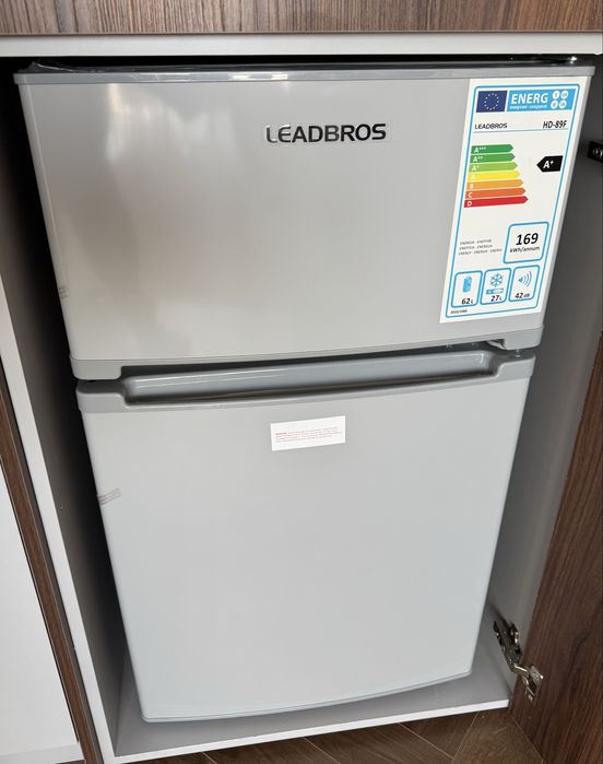 Холодильник Leadbros