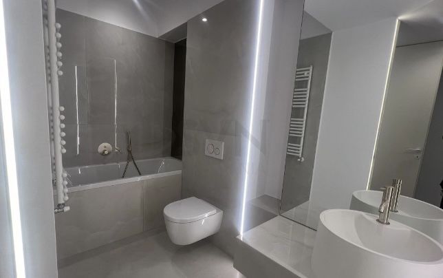 Inchiriere Apartament 3 camere Cortina North