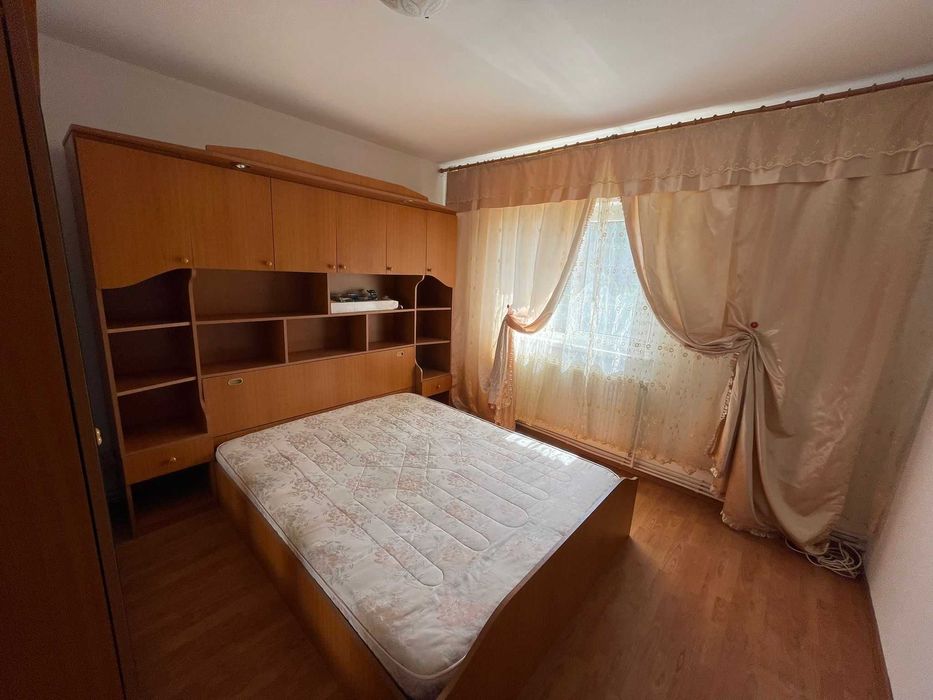 Apartament cu 3 camere de inchiriat cartier Micro 20