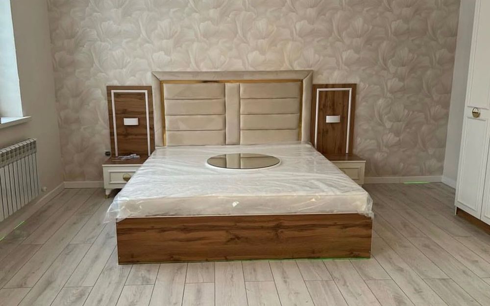 Продаю спальный гарнитур