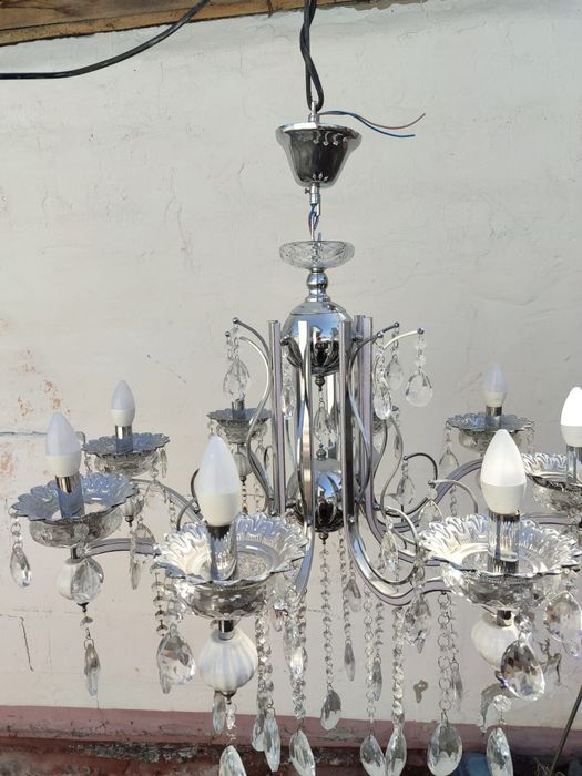 Люстра, унитаз, раквина бу