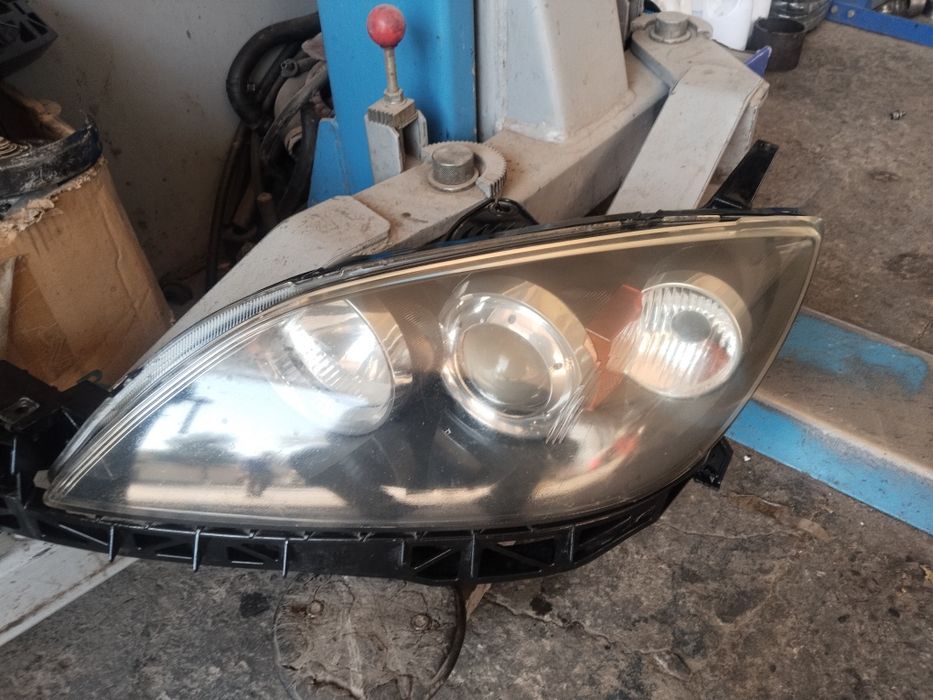 Фара на Мазду 3 хетчбек. Бампер Мазда 3 седан