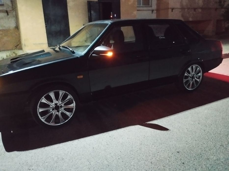 R17 титанка покрышкаларымен