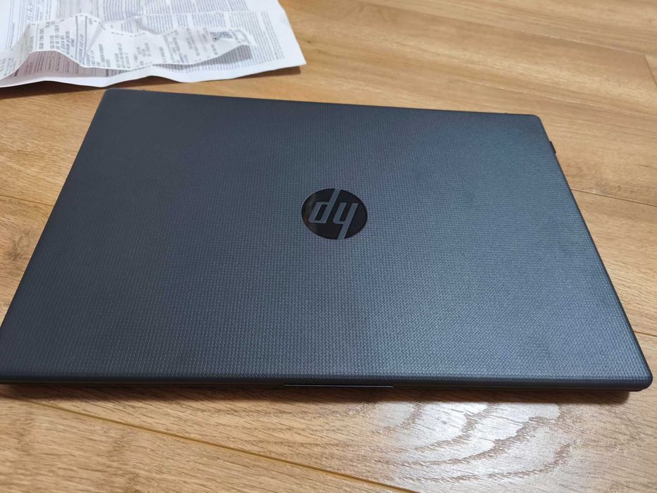 Laptop HP 15  - fc0xxx