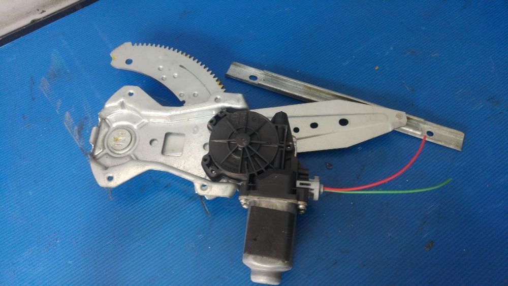 macara cu motoras stanga spate nissan note e11  2004-2013 400928a
