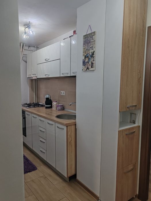 Închiriez 2 camere Lujerului
