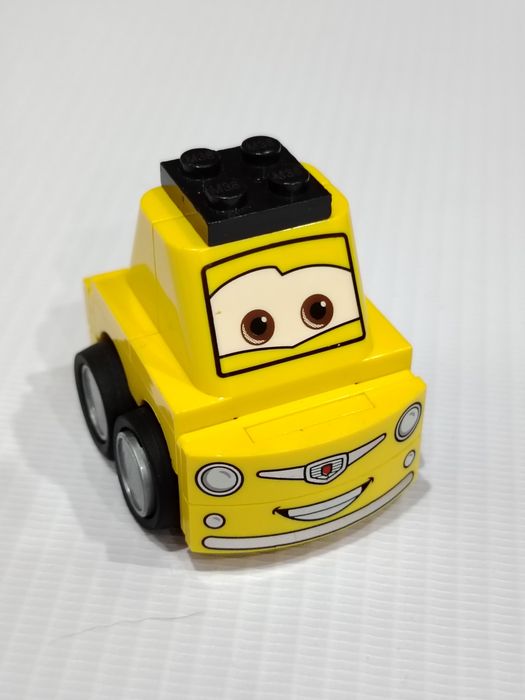 Конструктор LEGO Juniors (10732) — «Пит-стоп Гвидо и Луиджи» по