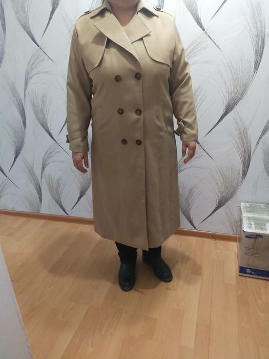 Плащ женский б/у продам