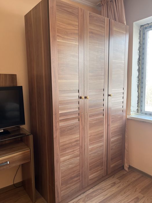 Продам Шкаф