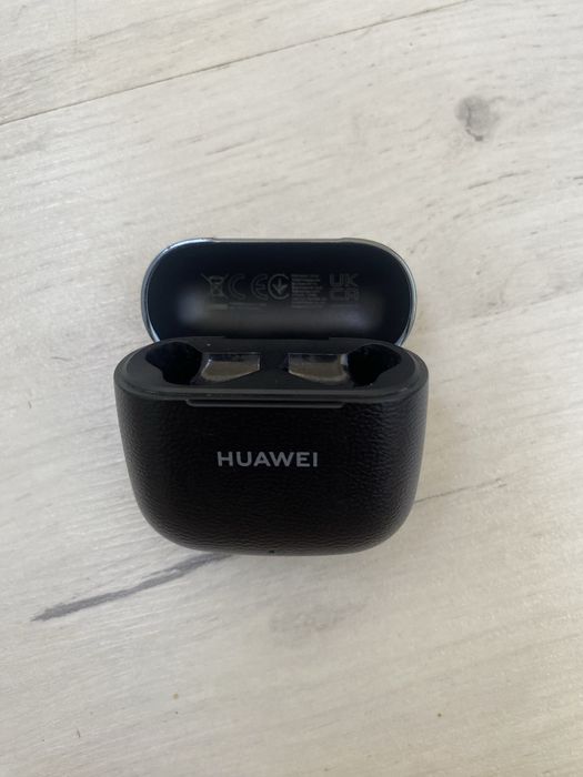 Продам наушники HUAWEI FreeBuds SE 3