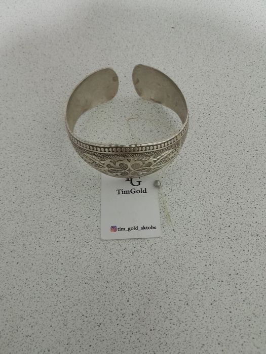 Продается серебренный браслет