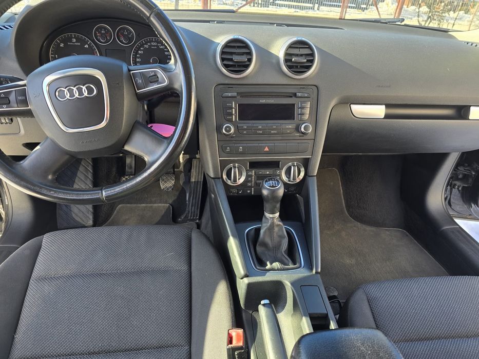 Vând Audi A3 2010