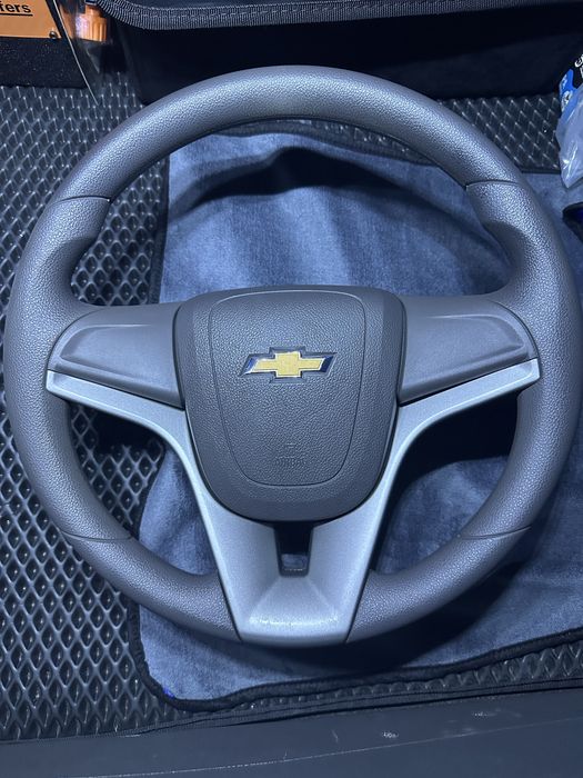 Продам руль от Кобальта