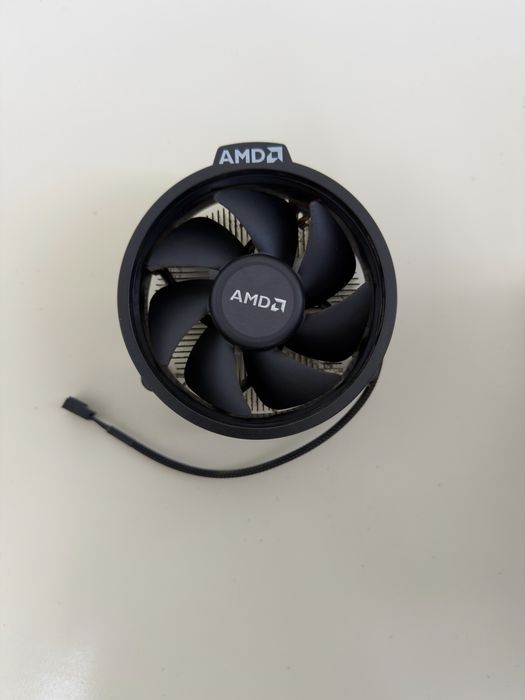 Vand Cooler Stock Pentru Procesor AMD AM4