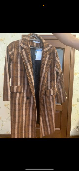 Пальто женское коричневое