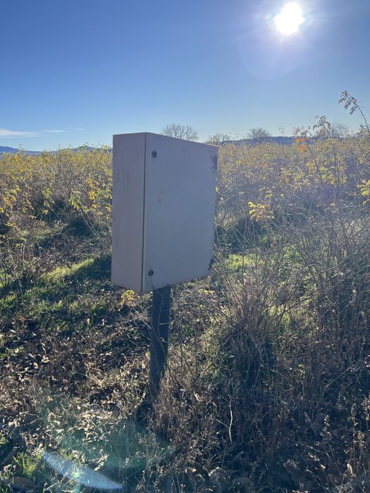 Продавам имот в регулация в гр. Крън