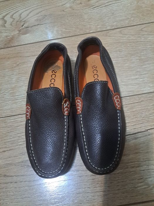 Продам туфли,мокасы