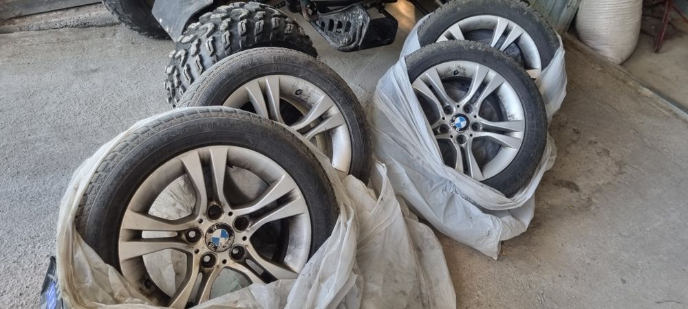 Jante cu cauciucuri de iarna pentru  BMW
