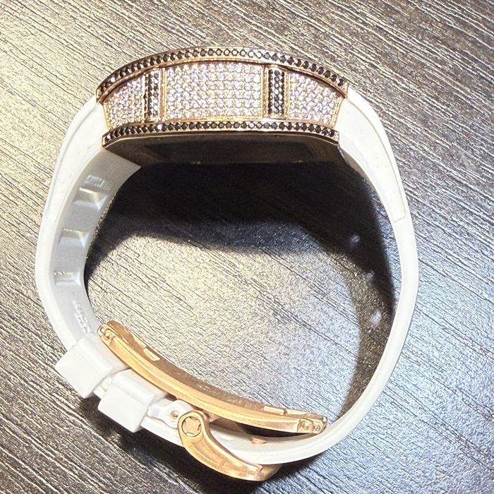 Уникален дамски часовник Richard Mille