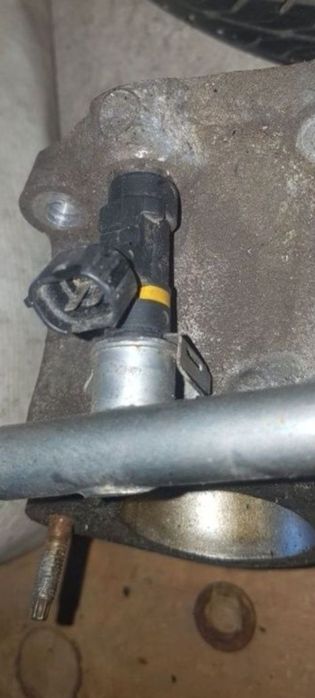 Injectoare si galerie admisie 350z g35 fx 35 infiniti