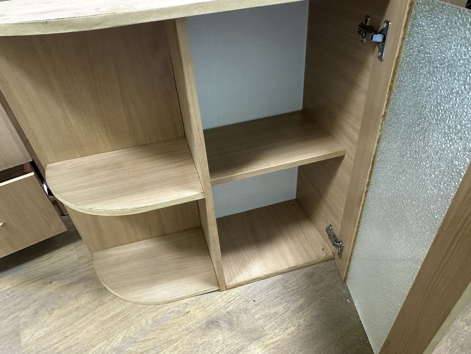 Кухонные шкафы в хорошем состоянии