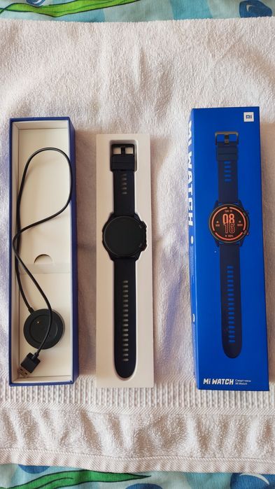Продам Смарт часы  Mi WATCH.