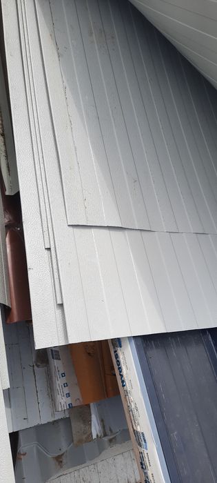 Vând tabla de 0.6mm