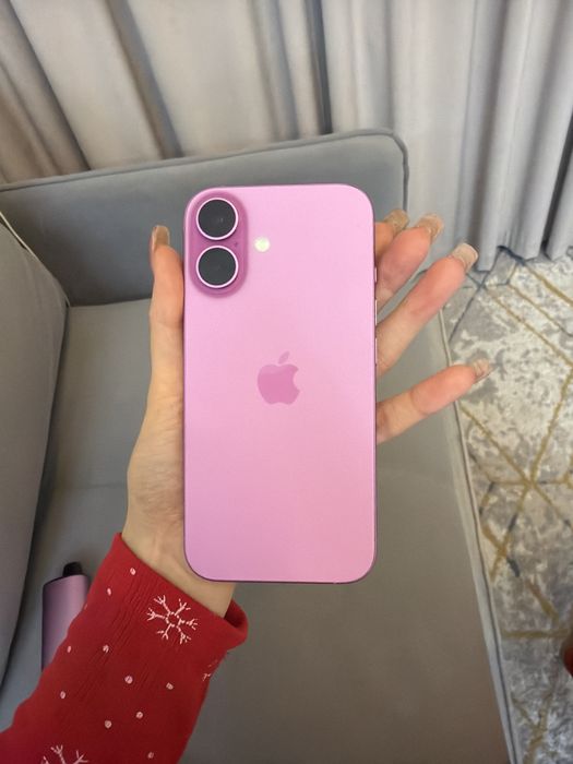 Айфон 16 про отличном состояний