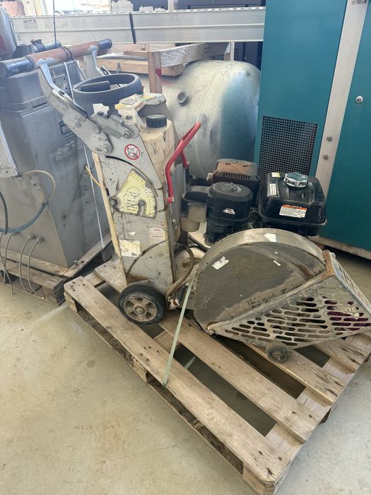 Pachet masina taiat asfalt si mai compactor