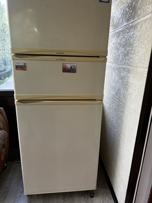 Продам холодильник 3-х камерный