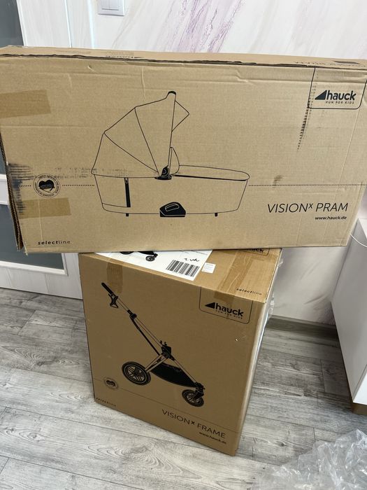 ГАРАНЦИЯ! Бебешка количка Hauck Vision X/кошче за кола Hauck iPro Baby